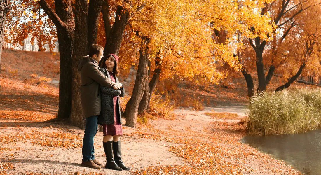 12 Cozy Autumn Dates to Warm Up Your Weekend